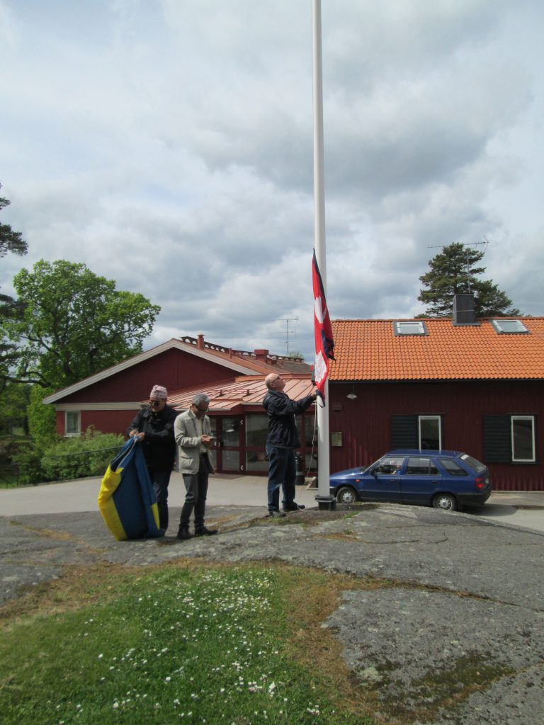 Vårdnäs 2016 flagghissning