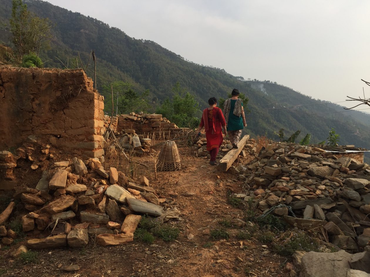 Building a Health Facility in an Earthquake Affected Area (In English)